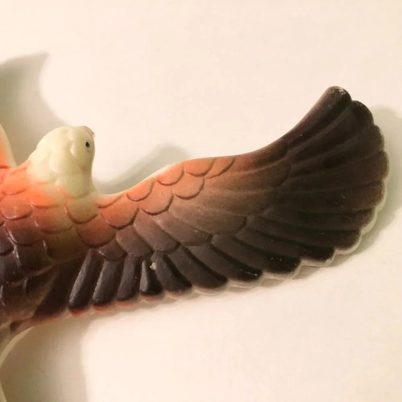 Vintage  Magic Balancing Bird Bald Eagle Stays In The Air Taiwan - Picture 7 of 13
